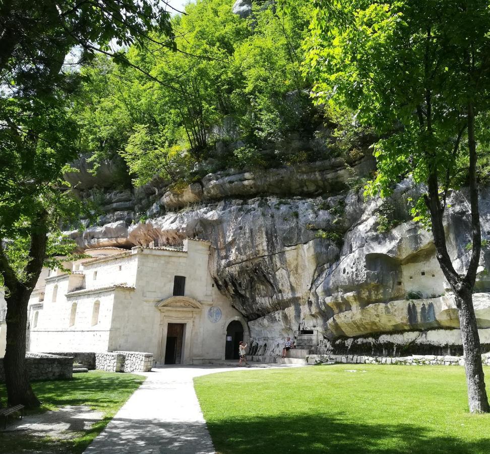 Hotel Panorama San Valentino in Abruzzo Citeriore Buitenkant foto