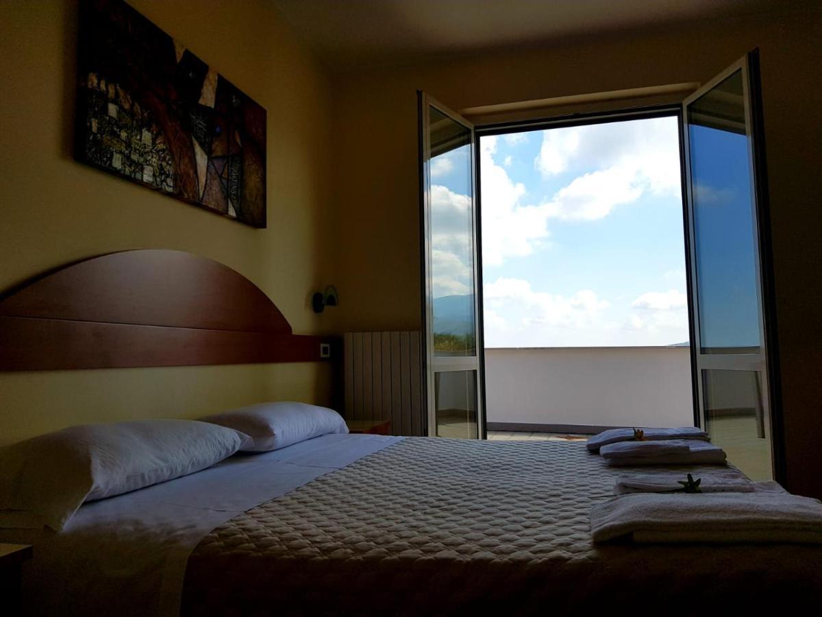 Hotel Panorama San Valentino in Abruzzo Citeriore Kamer foto